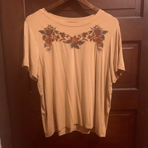 Super cute embroidered tee ☕️